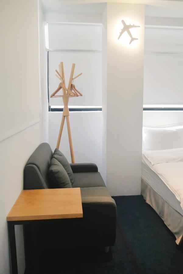 Time Flyer Hotel Taichung Extérieur photo