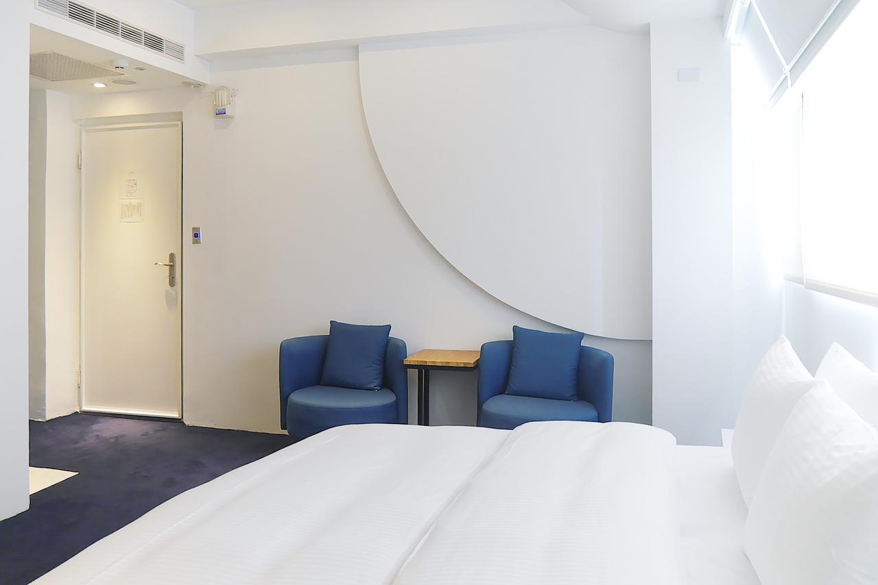 Time Flyer Hotel Taichung Extérieur photo