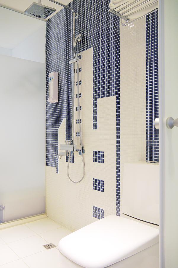 Time Flyer Hotel Taichung Extérieur photo